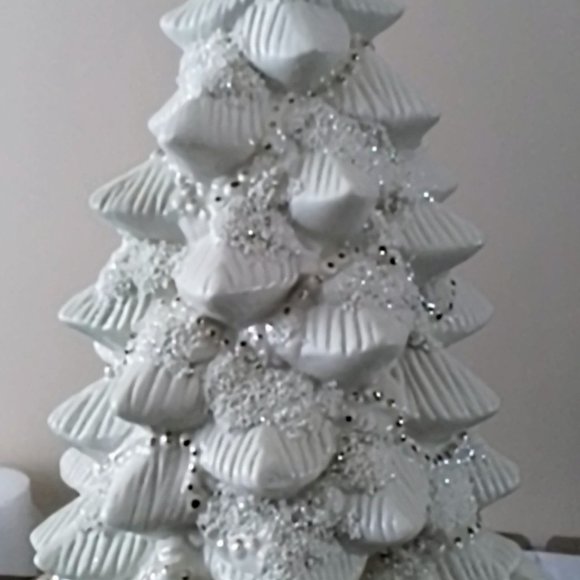 Vintage Ceramic 10" Christmas Tree Music Box ~ Breast Cancer Research Foundation - Picture 1 of 14
